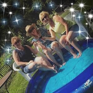 Meet your Posher, Valarie